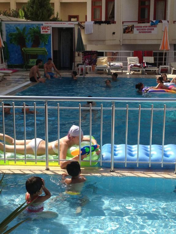 Semiz Apart Hotel Alanya Exteriör bild