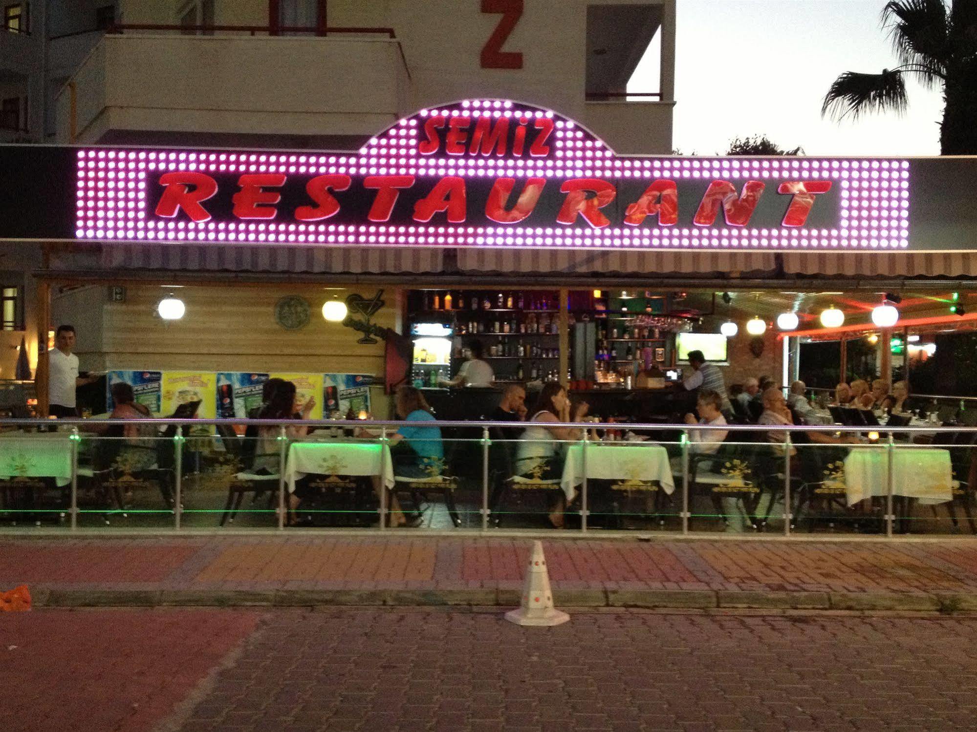 Semiz Apart Hotel Alanya Exteriör bild