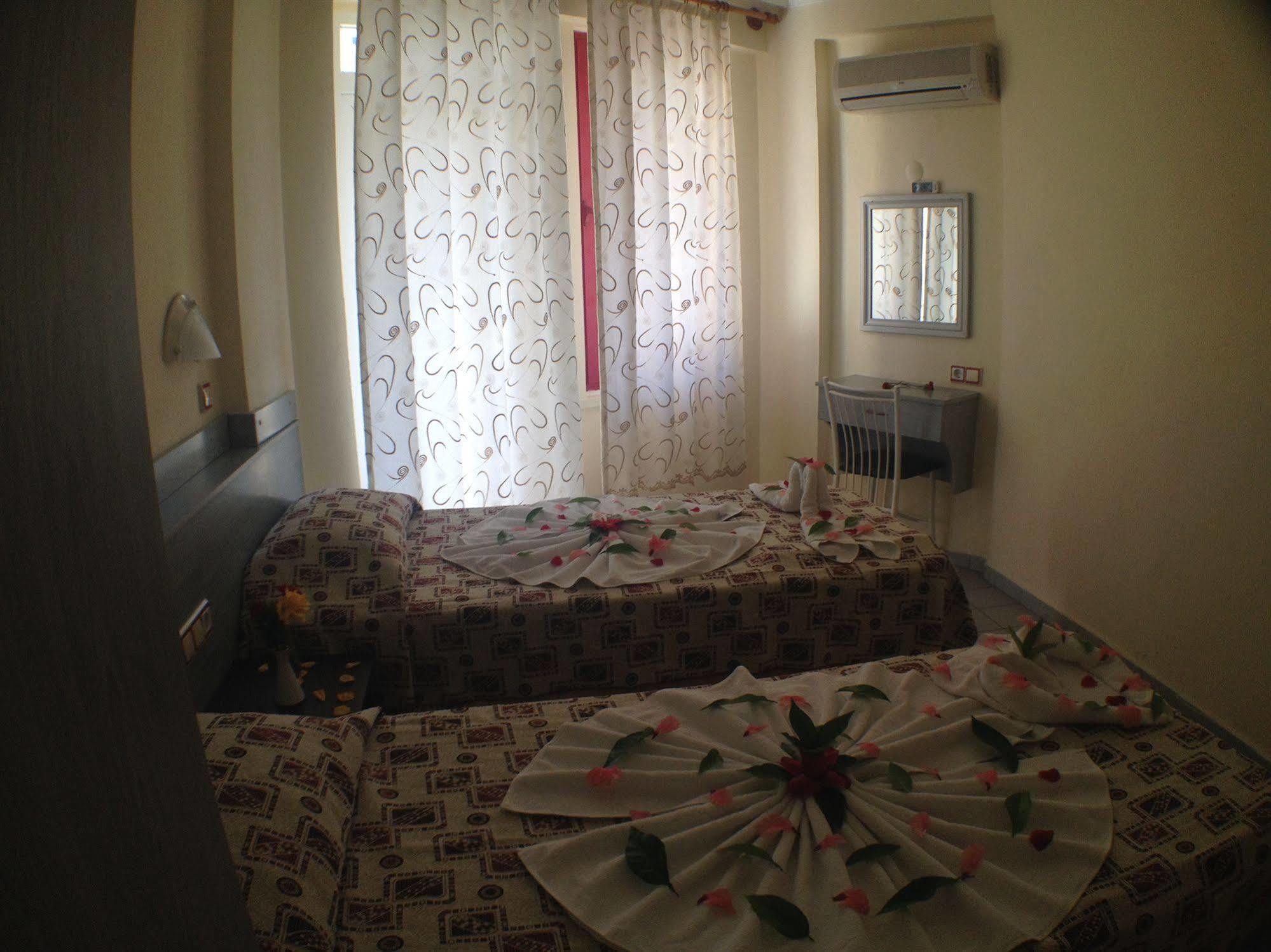 Semiz Apart Hotel Alanya Exteriör bild