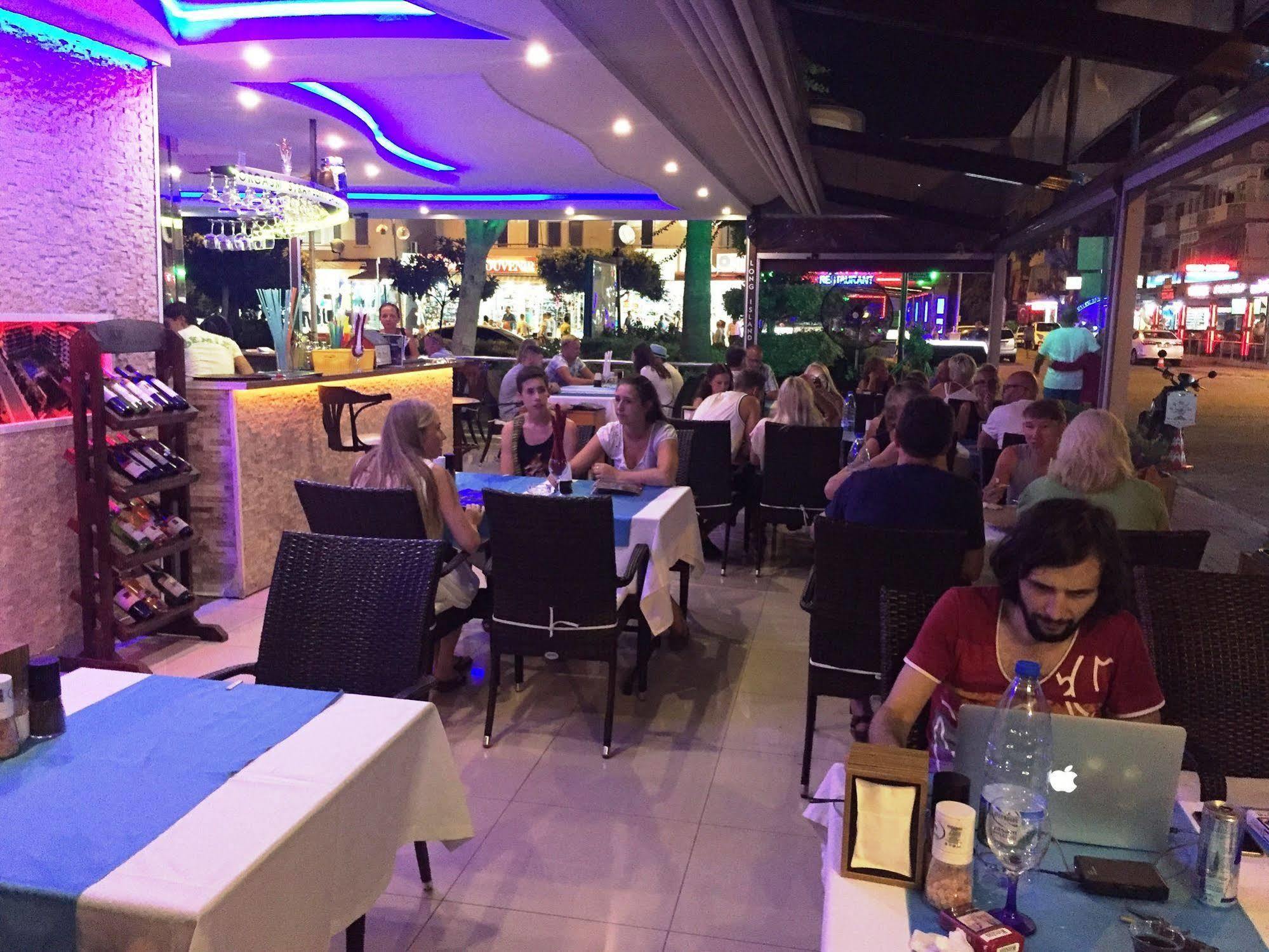 Semiz Apart Hotel Alanya Exteriör bild