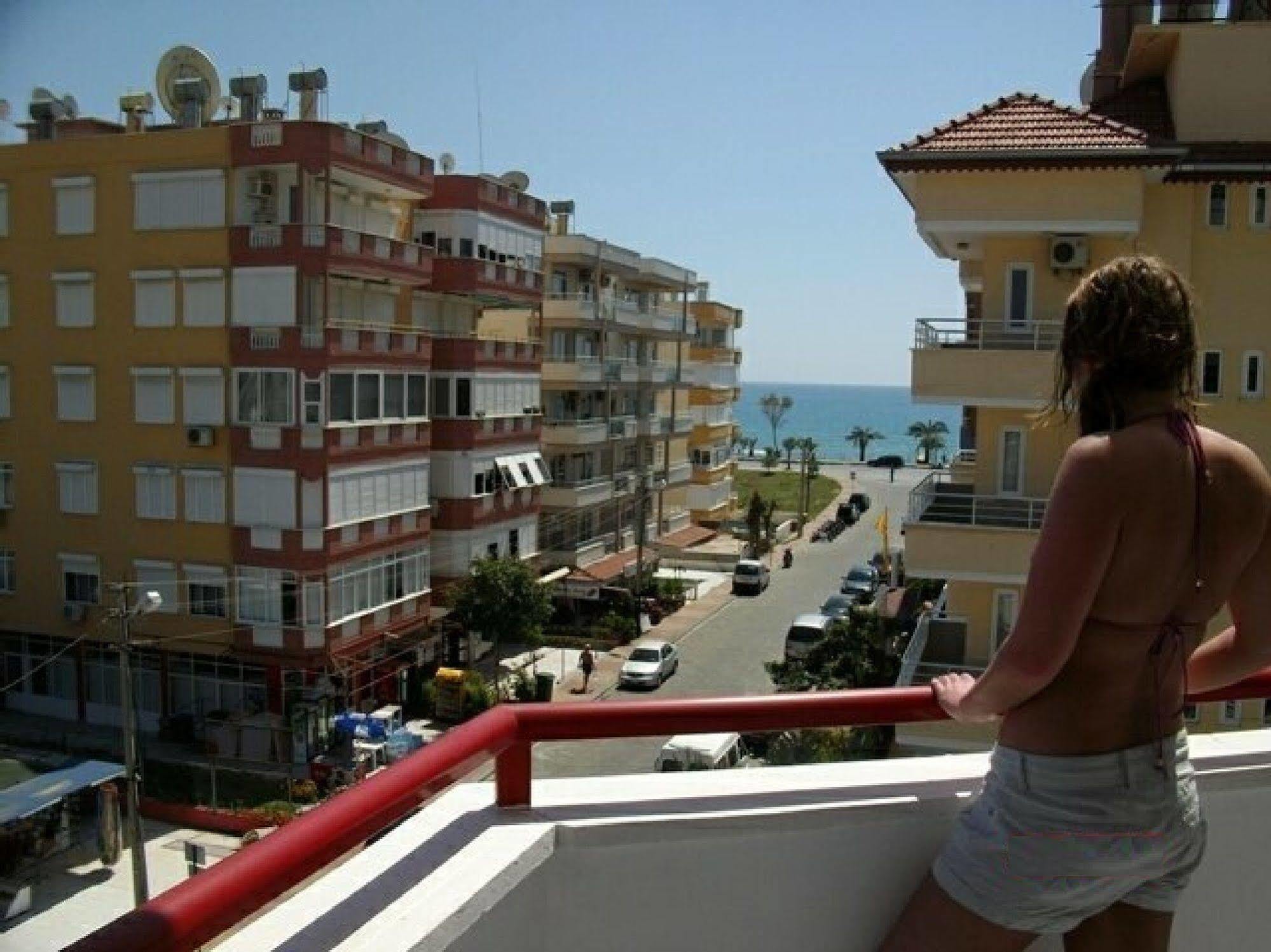 Semiz Apart Hotel Alanya Exteriör bild
