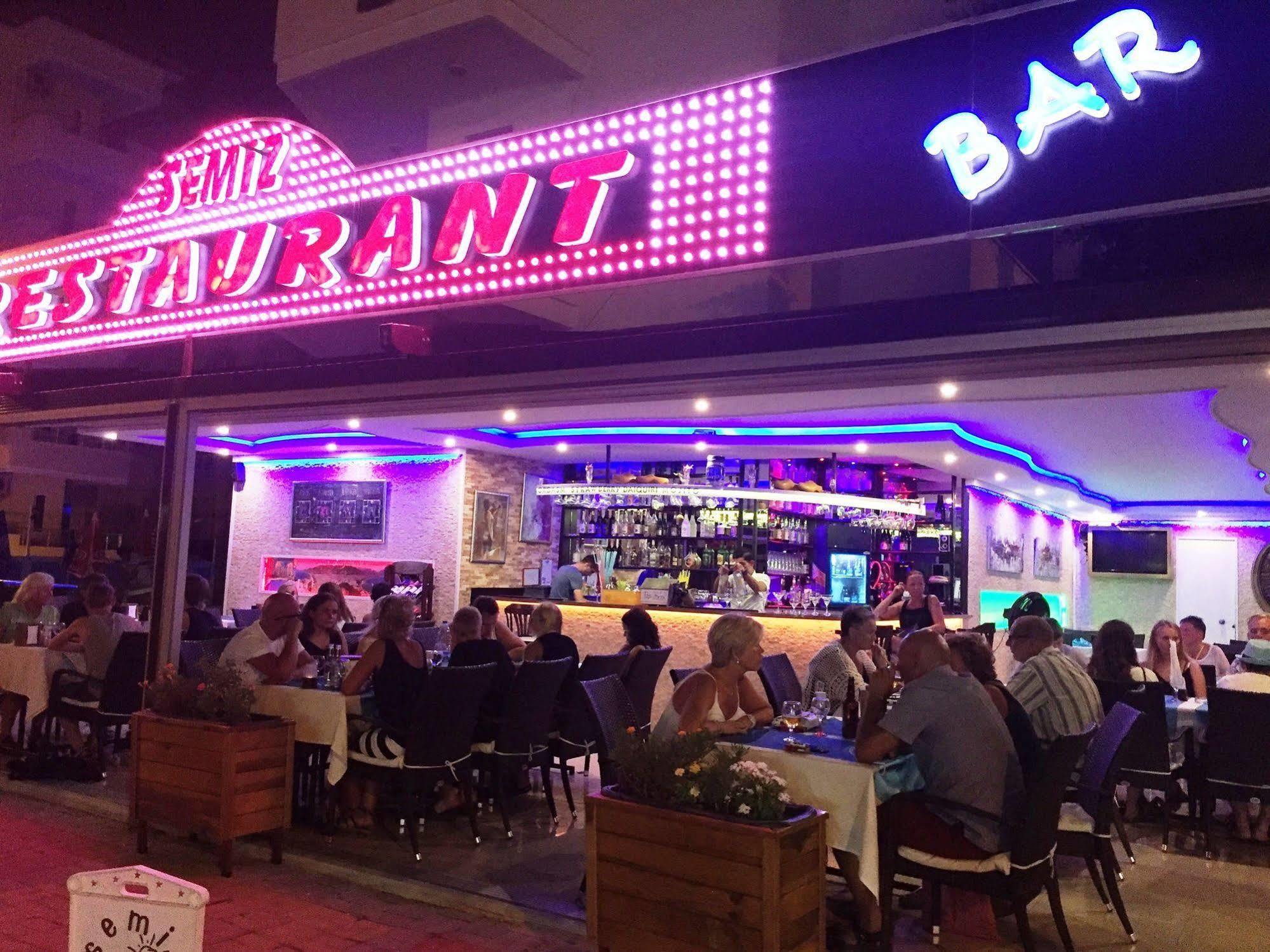 Semiz Apart Hotel Alanya Exteriör bild
