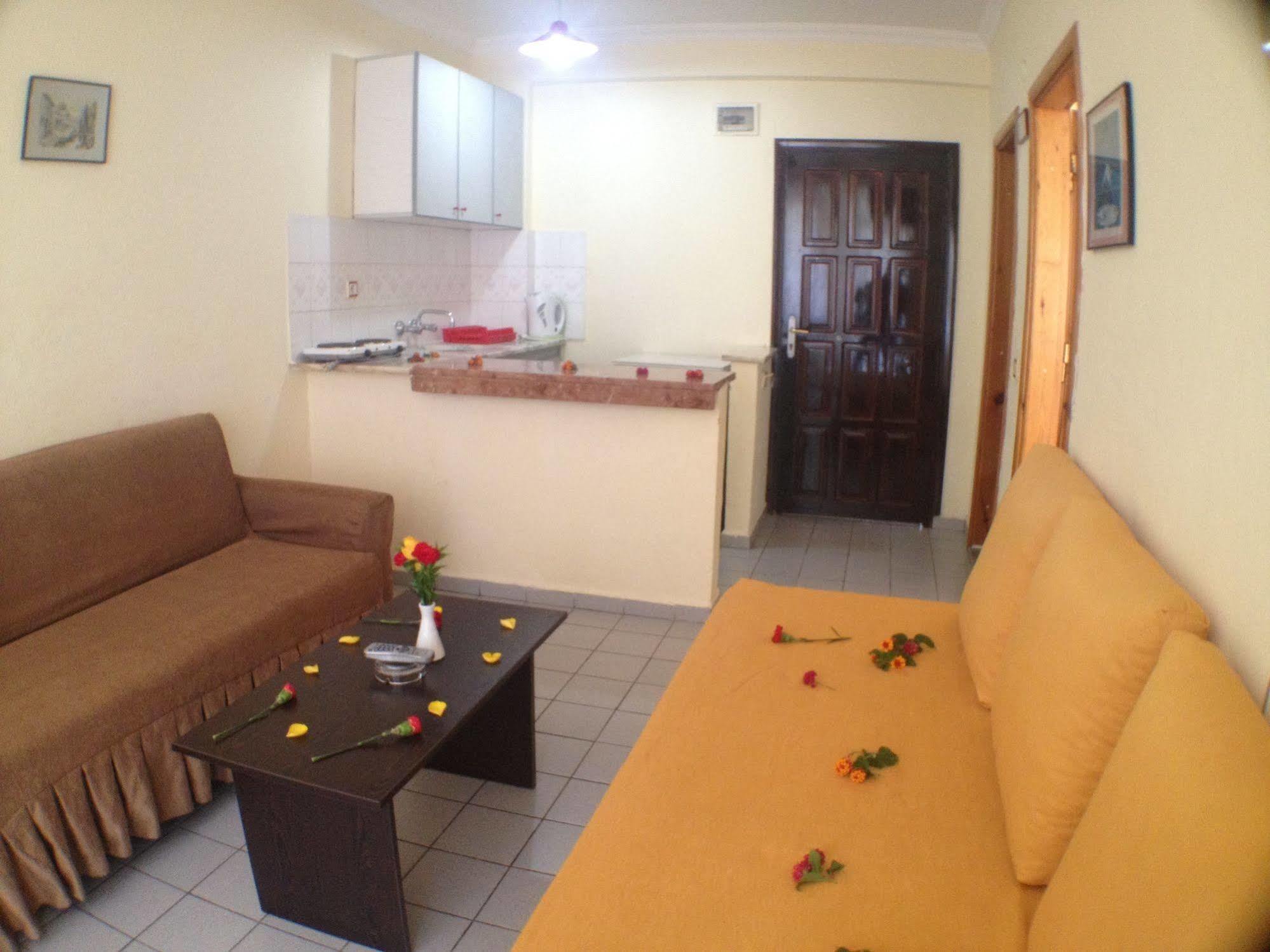 Semiz Apart Hotel Alanya Exteriör bild